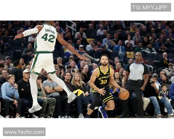 库里超远三分绝杀比赛送加时展现无与伦比的比赛核心实力